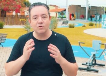 Leandro defende voto consciente e critica políticos que compram votos